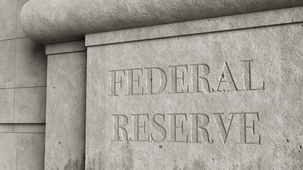 Fed Hike Bets Crack as September Defend Odds Storm Into Lead