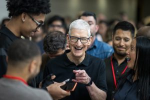Steve Jobs made Apple iconic. Tim Cook dinner made it a $5 trillion behemoth