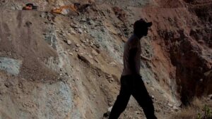 Gold-rich Nicaragua hands Chinese miners rights to a tenth of its land